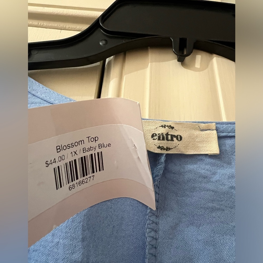 Entro Baby Blue V-Neck Blouse - Picture 2 of 5
